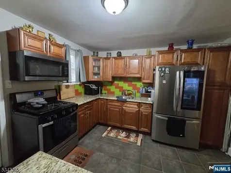 36 Holland Street Newark NJ 07103