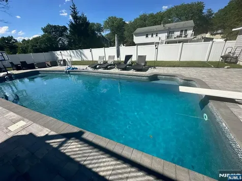 277 Columbia Terrace Paramus NJ 07652