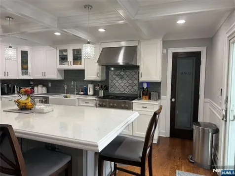 277 Columbia Terrace Paramus NJ 07652