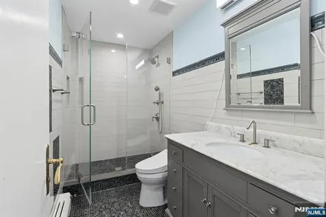 912 Cherokee Lane Franklin Lakes NJ 07417