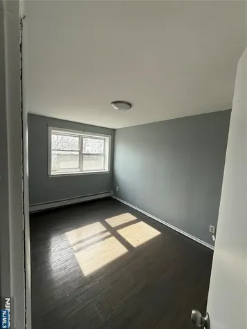 1425 E Saint George Avenue Roselle NJ 07203
