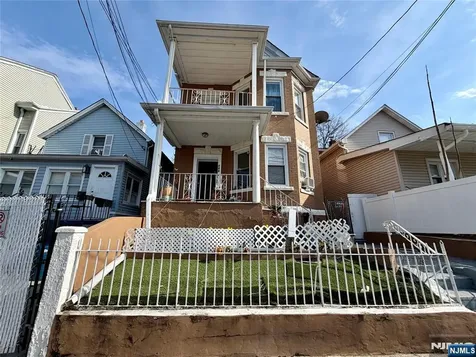 126 Gould Avenue Paterson NJ 07503