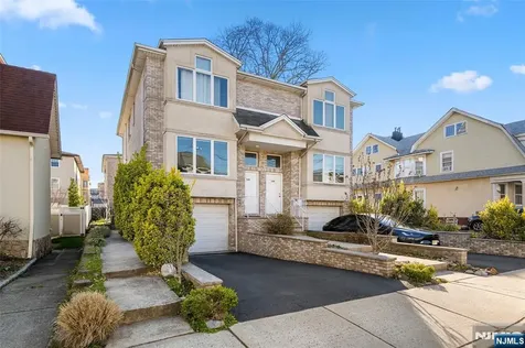 224 Warren Avenue Fort Lee NJ 07024