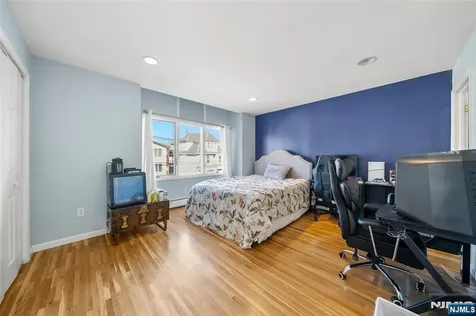 224 Warren Avenue Fort Lee NJ 07024