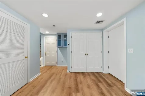 224 Warren Avenue Fort Lee NJ 07024