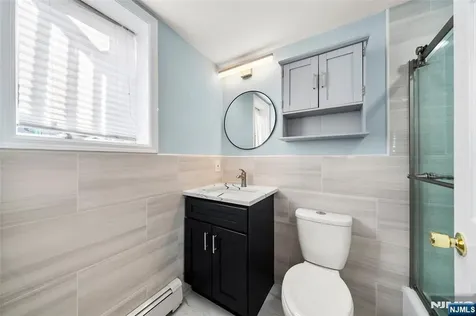 224 Warren Avenue Fort Lee NJ 07024