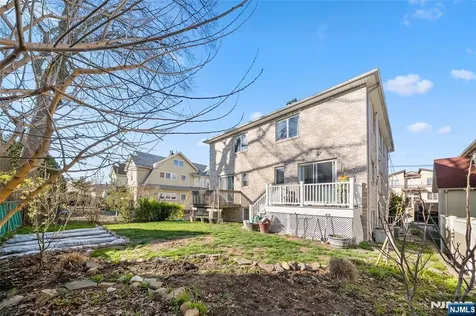 224 Warren Avenue Fort Lee NJ 07024