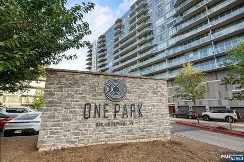 320 Adolphus Avenue Cliffside Park NJ 07010