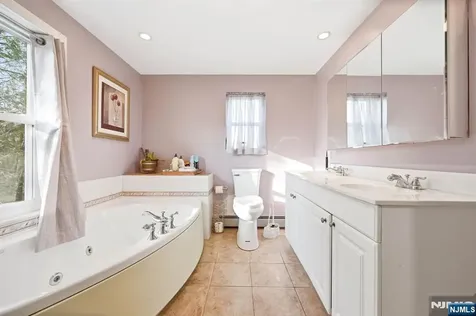 6 Ramsay Road West Milford NJ 07421