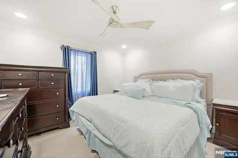 6 Ramsay Road West Milford NJ 07421