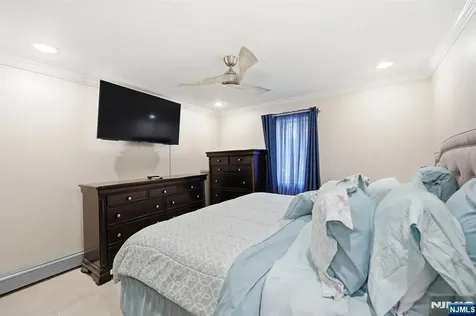 6 Ramsay Road West Milford NJ 07421