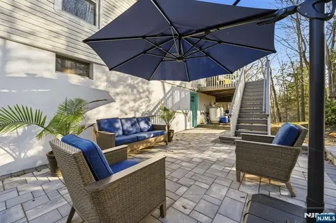 6 Ramsay Road West Milford NJ 07421