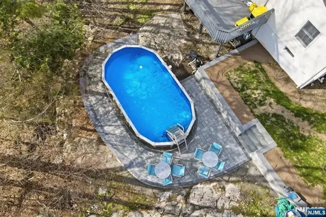 6 Ramsay Road West Milford NJ 07421
