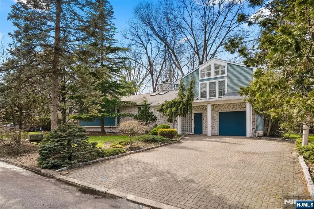 67 Stewart Street Demarest NJ 07627