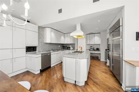 67 Stewart Street Demarest NJ 07627