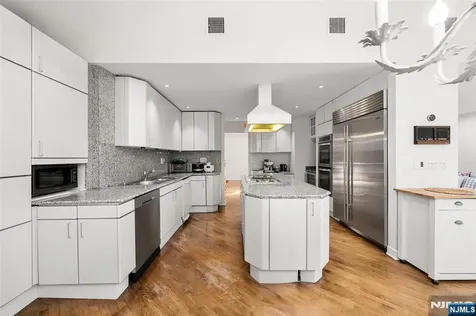 67 Stewart Street Demarest NJ 07627