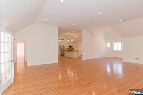 673 Glendale Road Franklin Lakes NJ 07417