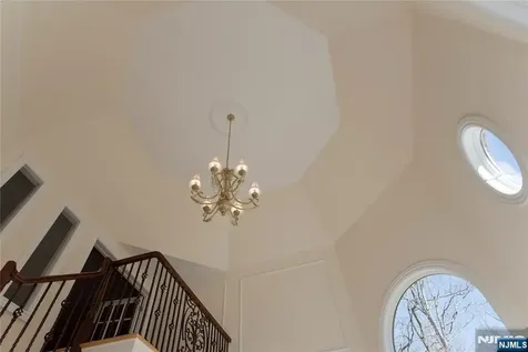 673 Glendale Road Franklin Lakes NJ 07417