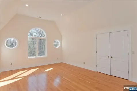 673 Glendale Road Franklin Lakes NJ 07417