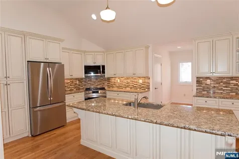 673 Glendale Road Franklin Lakes NJ 07417
