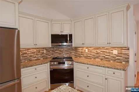 673 Glendale Road Franklin Lakes NJ 07417