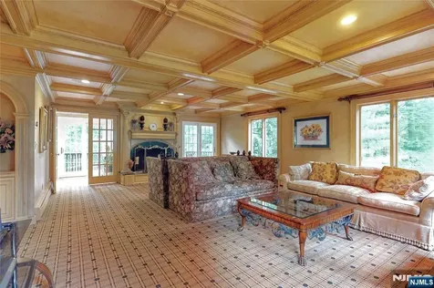 69 Knollwood Road Upper Saddle River NJ 07458