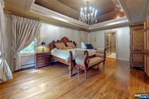 69 Knollwood Road Upper Saddle River NJ 07458