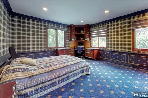 69 Knollwood Road Upper Saddle River NJ 07458