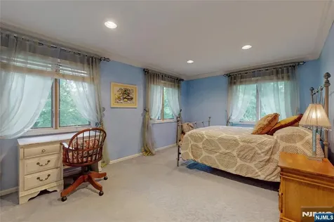 69 Knollwood Road Upper Saddle River NJ 07458