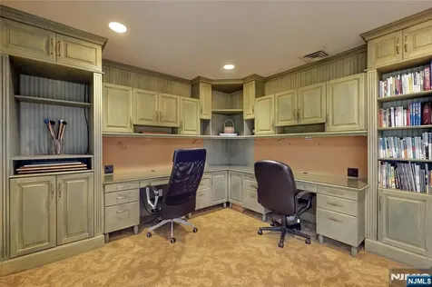 69 Knollwood Road Upper Saddle River NJ 07458