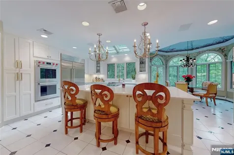 69 Knollwood Road Upper Saddle River NJ 07458