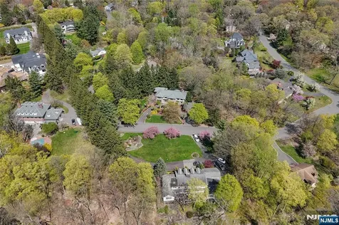 69 Knollwood Road Upper Saddle River NJ 07458