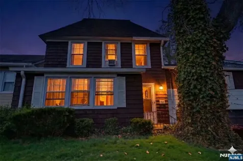 113 Lake Street Bergenfield NJ 07621