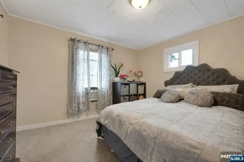 113 Lake Street Bergenfield NJ 07621