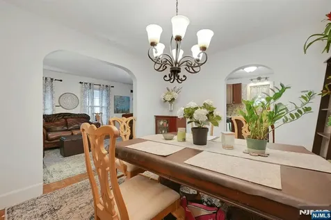 113 Lake Street Bergenfield NJ 07621