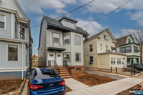 16 Headley Terrace Irvington NJ 07111
