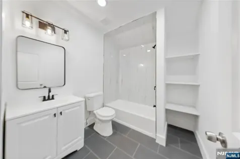 16 Headley Terrace Irvington NJ 07111