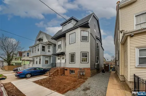 16 Headley Terrace Irvington NJ 07111