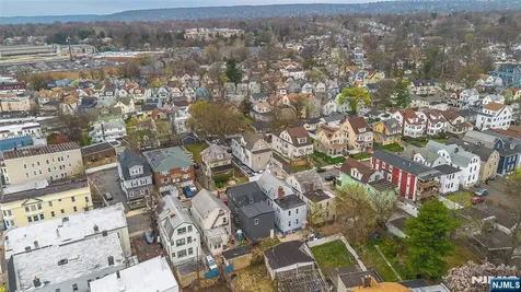 16 Headley Terrace Irvington NJ 07111