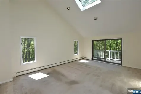 10 Mallard Run Upper Saddle River NJ 07458