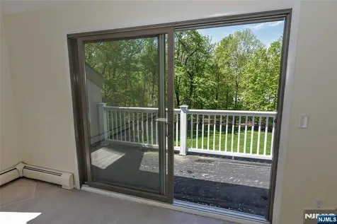 10 Mallard Run Upper Saddle River NJ 07458