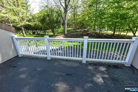 10 Mallard Run Upper Saddle River NJ 07458
