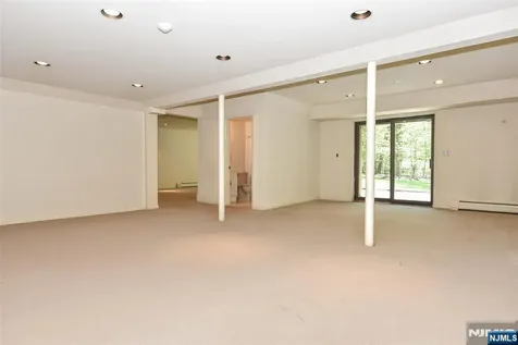 10 Mallard Run Upper Saddle River NJ 07458