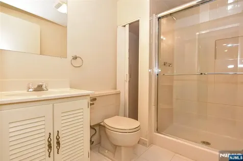 10 Mallard Run Upper Saddle River NJ 07458