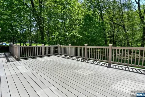 10 Mallard Run Upper Saddle River NJ 07458