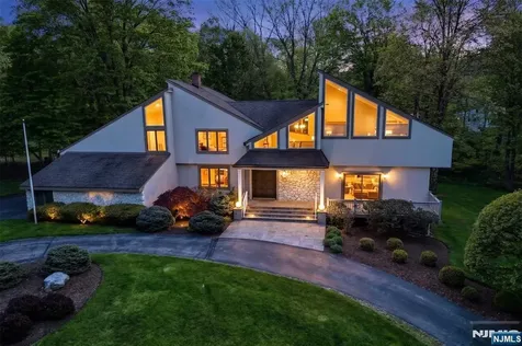 10 Mallard Run Upper Saddle River NJ 07458