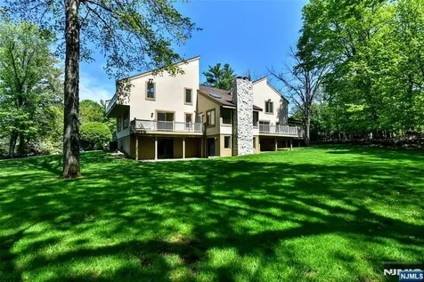 10 Mallard Run Upper Saddle River NJ 07458