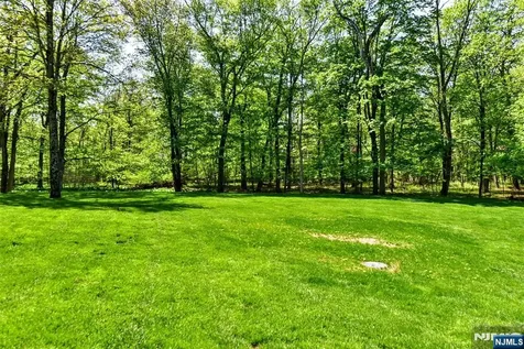 10 Mallard Run Upper Saddle River NJ 07458