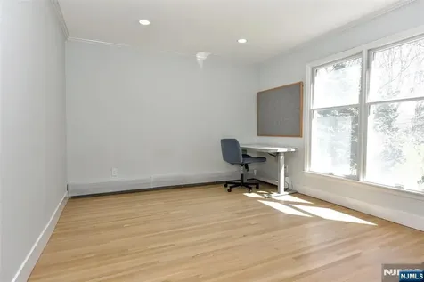 10 Knollwood Road Upper Saddle River NJ 07458