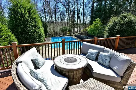 10 Knollwood Road Upper Saddle River NJ 07458